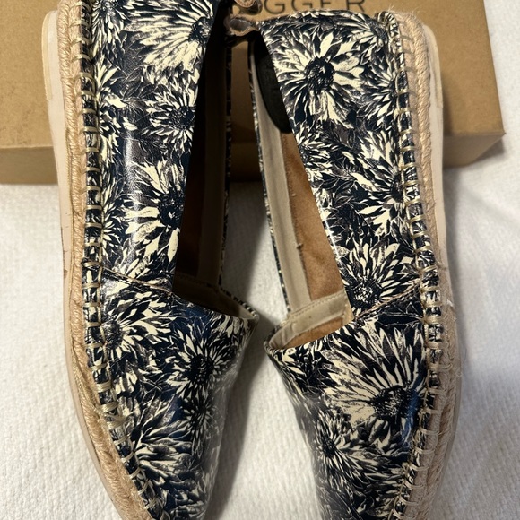 Kelsi Dagger Sunflower Flats - Picture 8 of 8